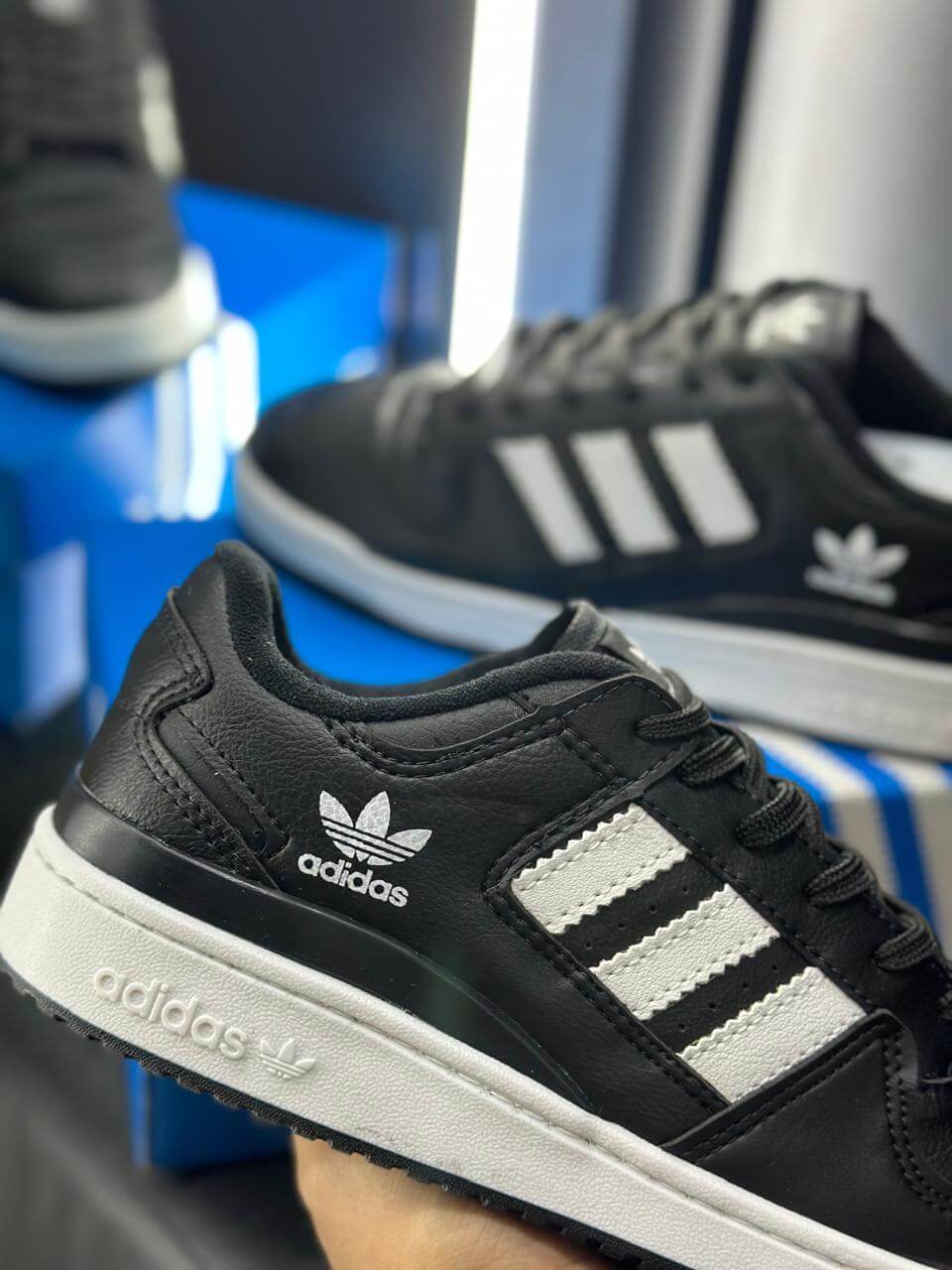 Adidas Forum Low - Preto