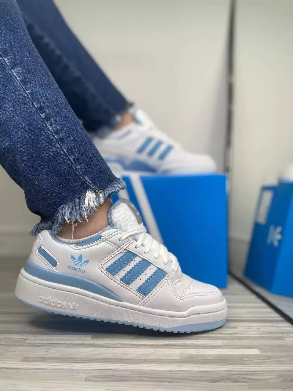 Adidas Forum Low - Branco com Azul