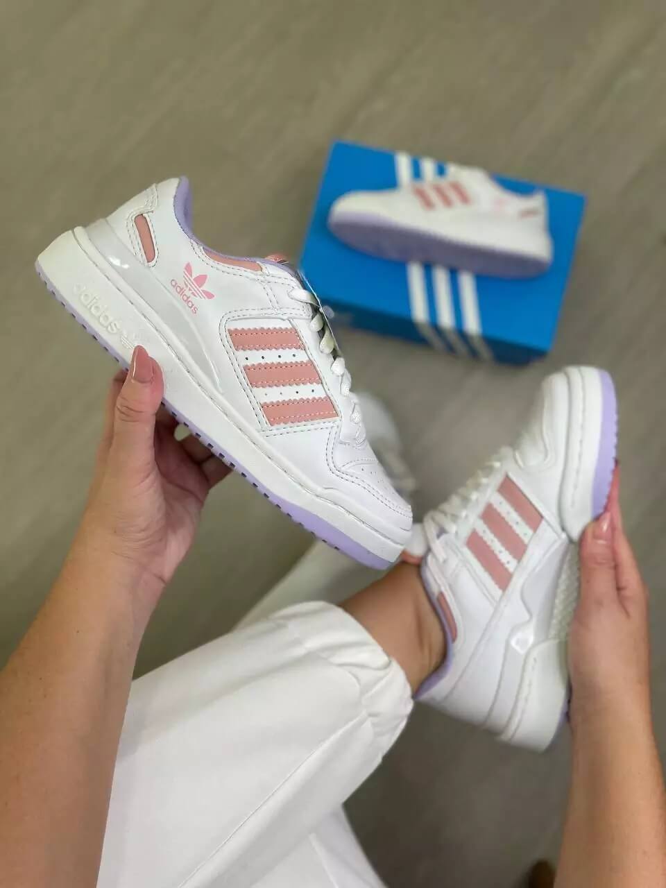 Adidas Forum Low - Branco com Rosa