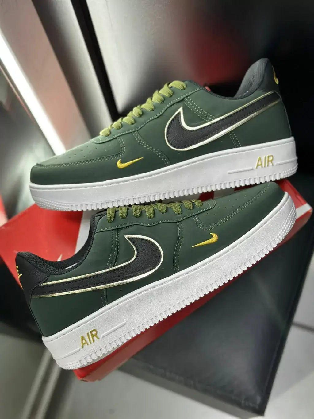 Nike Air Force 1 - Verde Militar