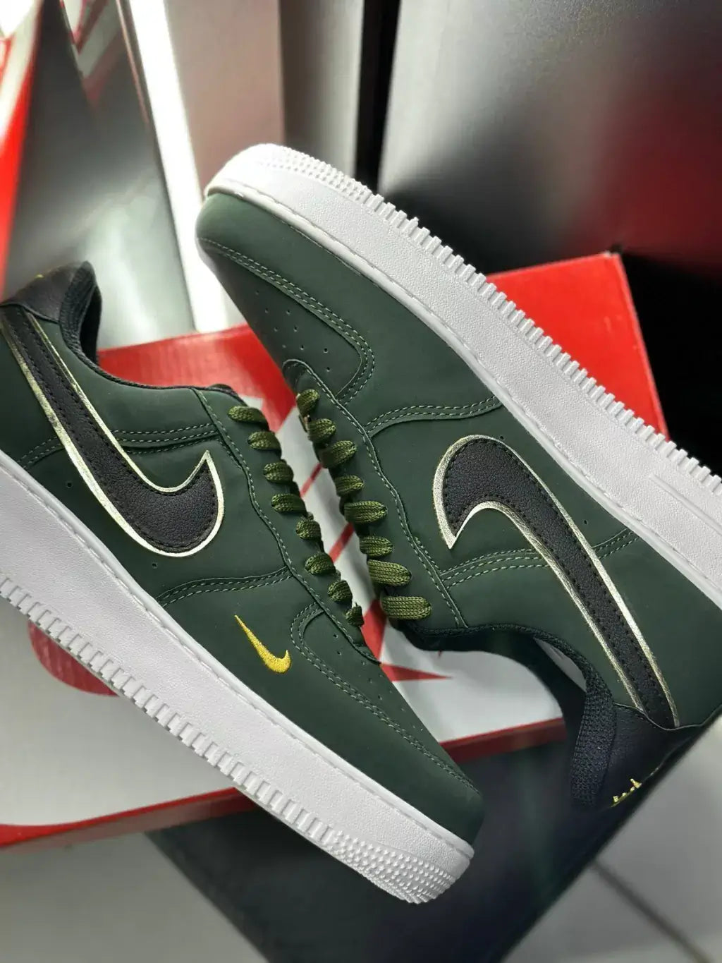 Nike Air Force 1 - Verde Militar