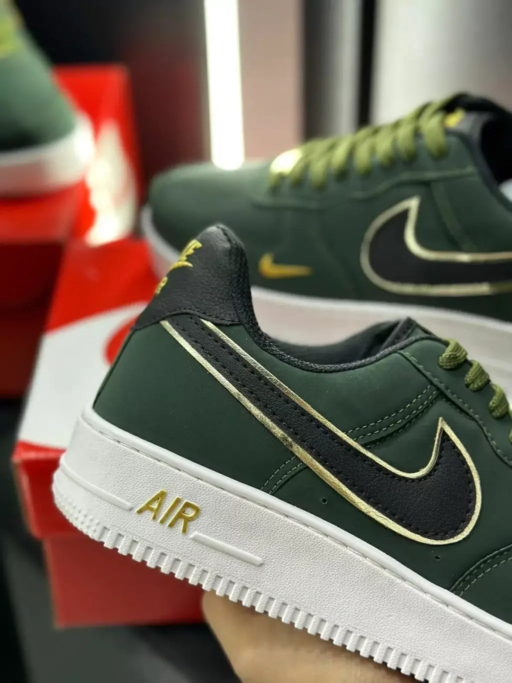 Nike Air Force 1 - Verde Militar