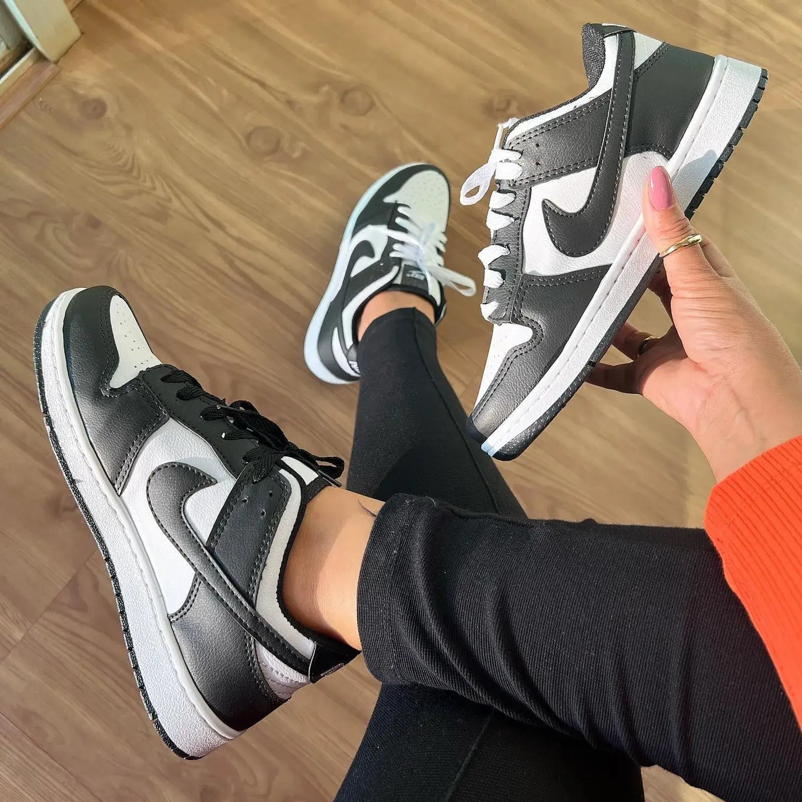 Nike SB Dunk Low - Panda