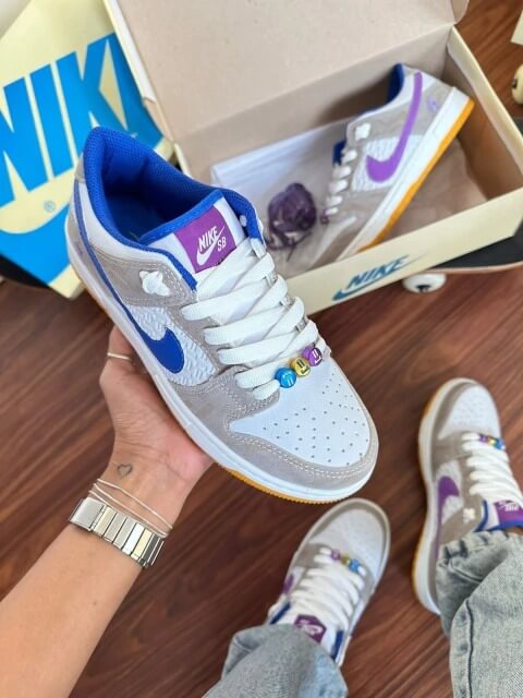 Nike SB Dunk Low - Raissa Leal