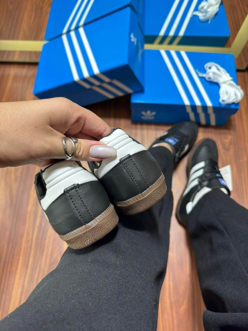 Adidas Samba - Preto com Branco