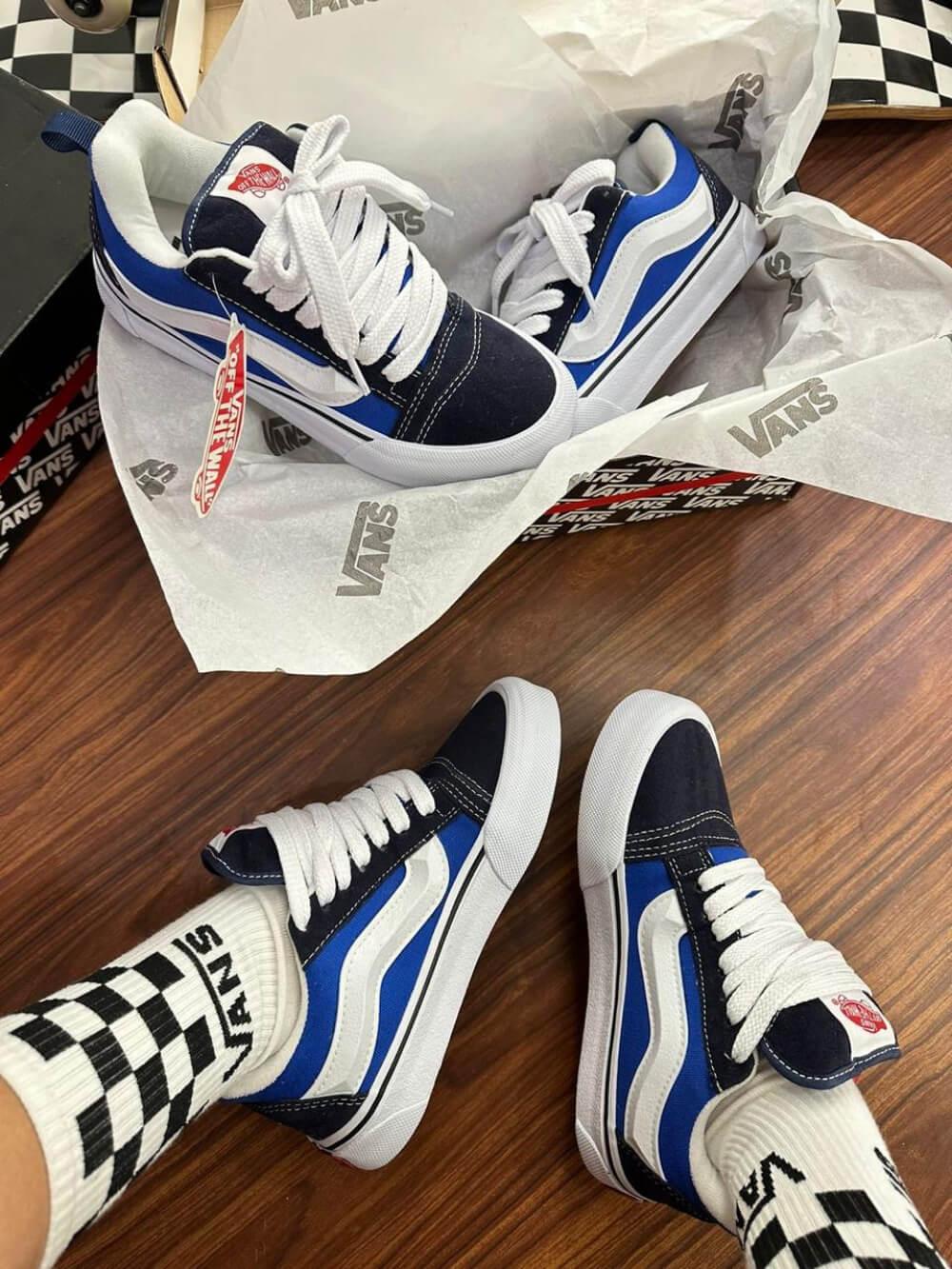 Vans KNU - Azul com Branco